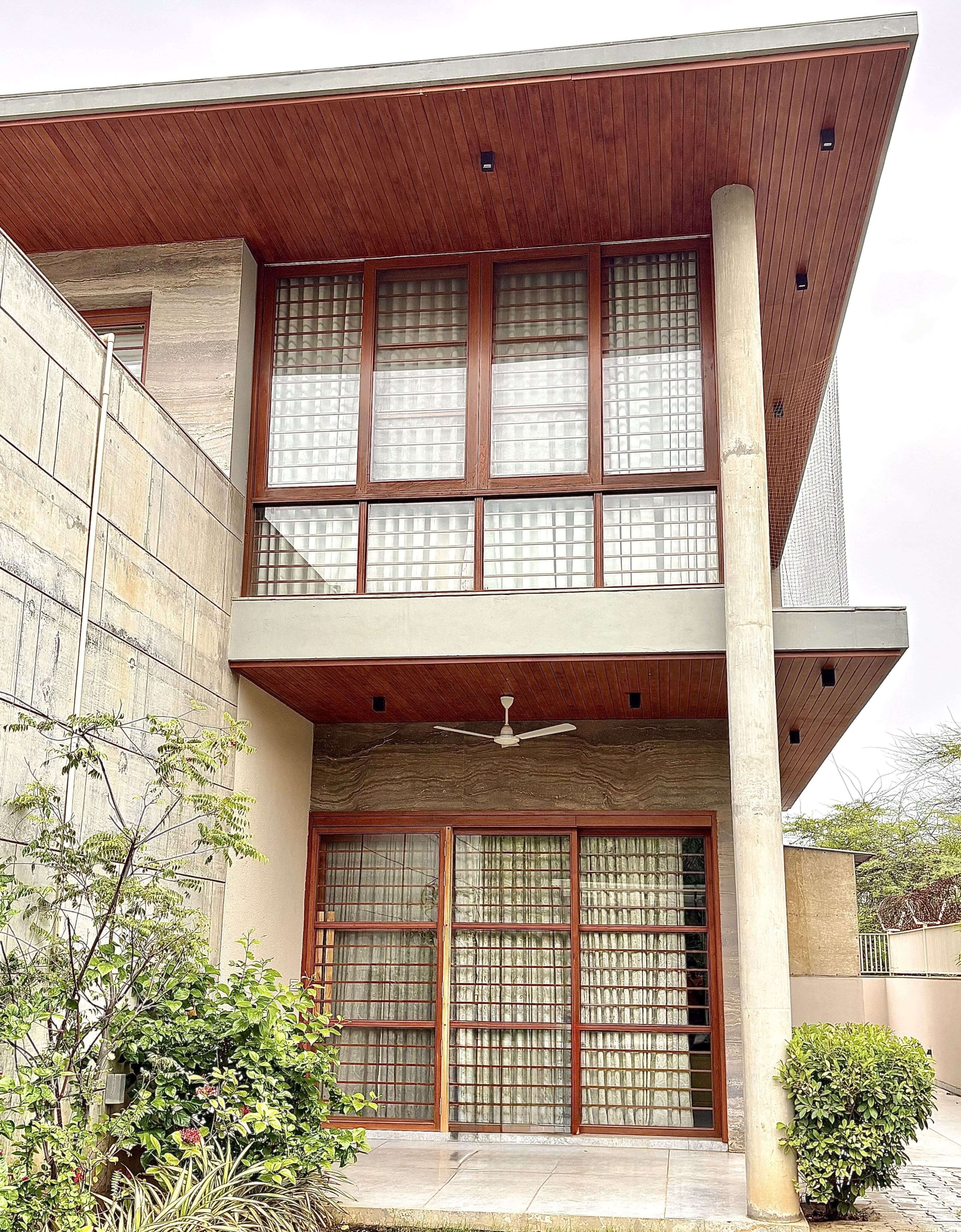 Linear Closed Wooden Ceiling